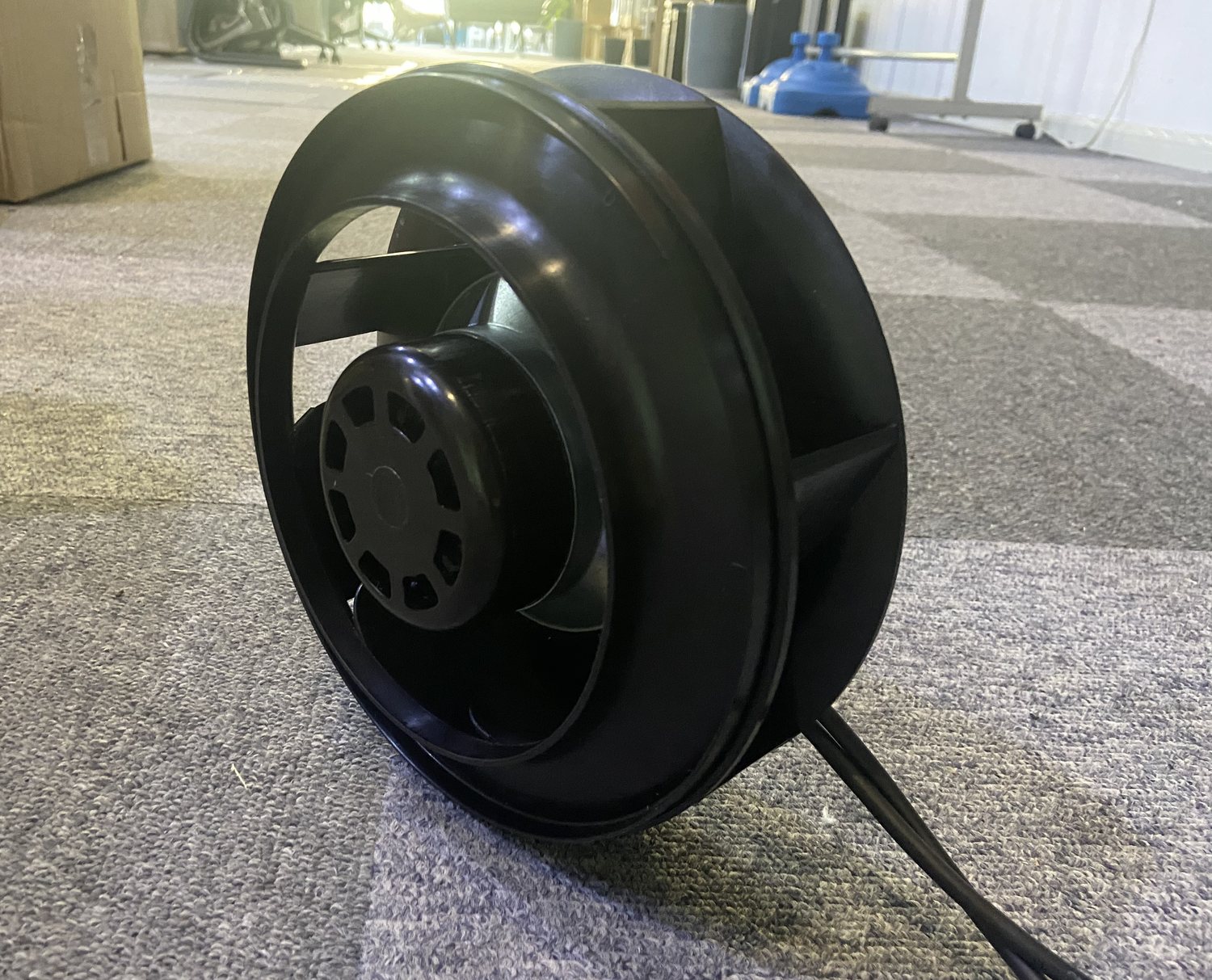 朗伟后向离心叶轮产品样品